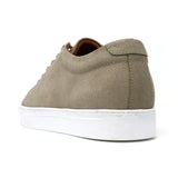 Gris Pardo Distressed Low-Top Sneakers