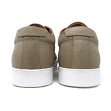 Gris Pardo Distressed Low-Top Sneakers